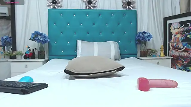 Snapshot of DIANATSS chatting on December 21, 11:34 pm DIANATSS online show from December 21, 11:34 pm