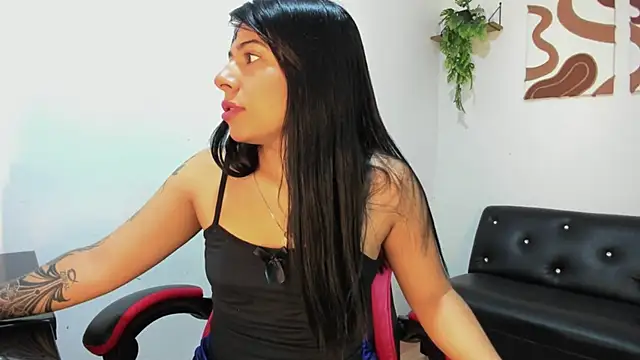 Snapshot of Caro_kitty- chatting on November 24, 12:16 pm Caro kitty- online show from November 24, 12:16 pm