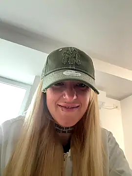 MazeSin online show from September 17, 5:31 am