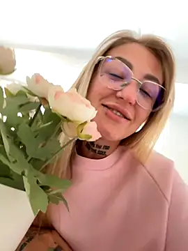 MazeSin online show from September 18, 5:20 am