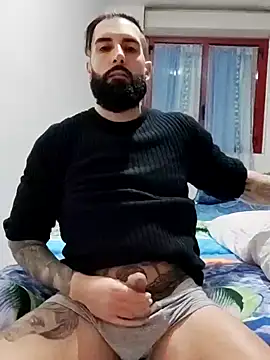 Snapshot of Gioeltoro89 chatting on December 17, 4:11 pm Gioeltoro89 online show from December 17, 4:11 pm