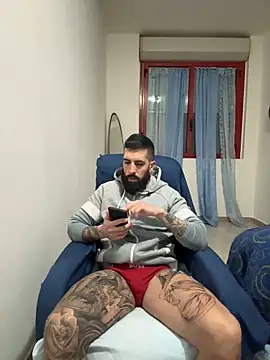 Snapshot of Gioeltoro89 chatting on December 4, 3:43 pm Gioeltoro89 online show from December 4, 3:43 pm