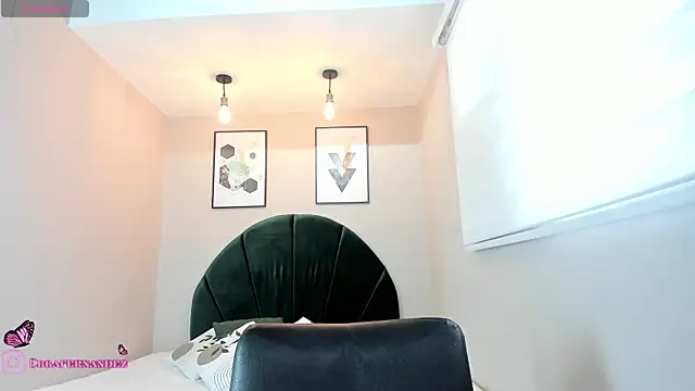 ebbafernandez  online show from July 17, 12:23 pm