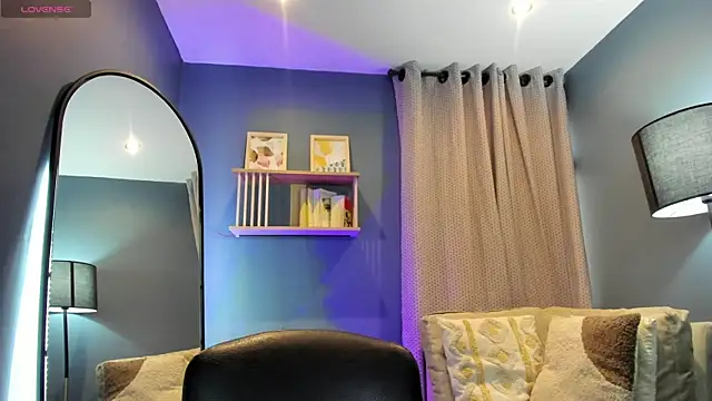 ebbafernandez  online show from July 25, 12:03 pm