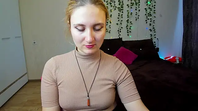 Miss Elsa  online show from March 10, 2:50 am