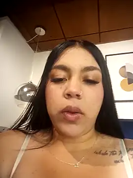 Snapshot of Laiia_Page chatting on May 8, 11:59 am Laiia Page online show from May 8, 11:59 am