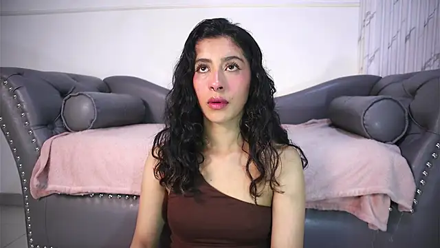 Alyssa jones online show from June 12, 4:11 am