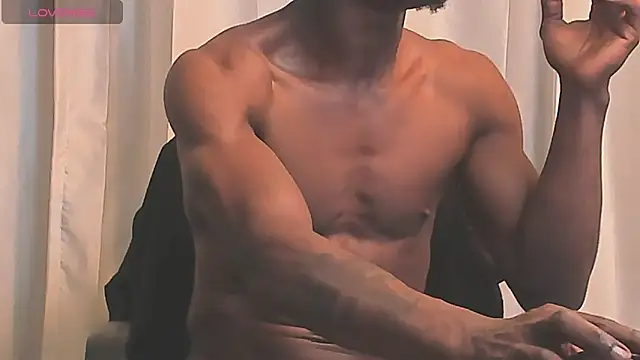 Snapshot of Miltton_Jakee chatting on January 30, 1:55 am Miltton Jakee online show from January 30, 1:55 am