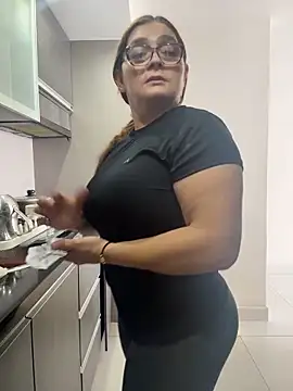 AntonellaAlondra4 online show from March 10, 3:39 pm