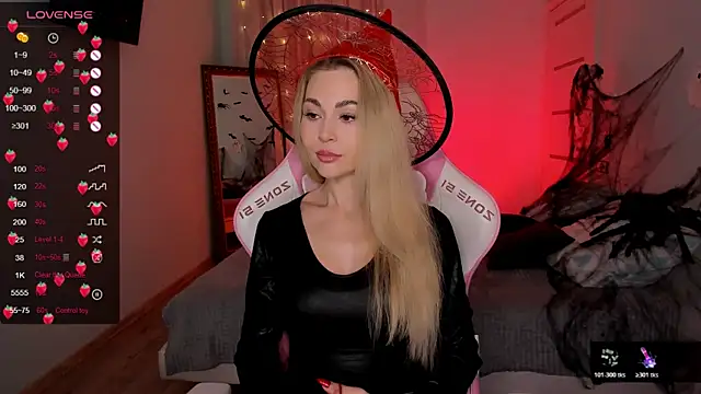 AdeleRoberts online show from October 29, 2:25 am