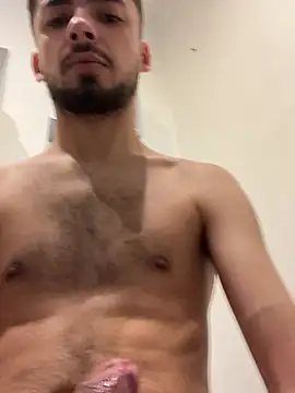 romain698 online show from February 17, 9:17 am