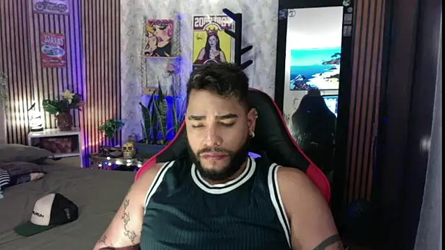 Chris Gatito online show from March 11, 7:42 pm