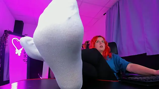 Snapshot of NielletaBlossom chatting on December 30, 2:51 pm NielletaBlossom online show from December 30, 2:51 pm