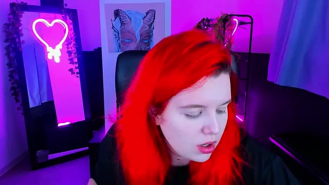 NielletaBlossom online show from January 3, 5:10 pm