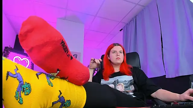 Snapshot of NielletaBlossom chatting on January 19, 5:26 am NielletaBlossom online show from January 19, 5:26 am