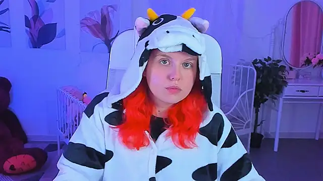 Snapshot of NielletaBlossom chatting on February 3, 5:35 pm NielletaBlossom online show from February 3, 5:35 pm