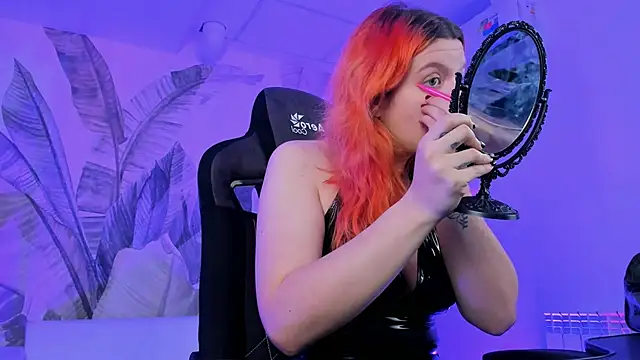 NielletaBlossom online show from March 9, 5:33 am