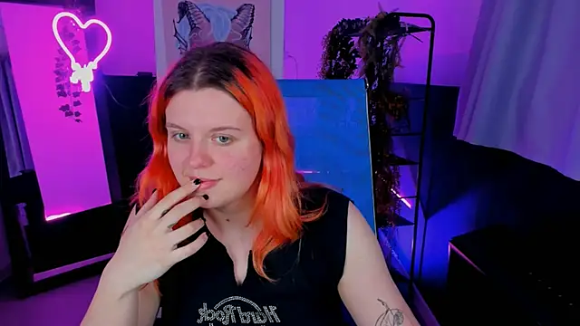 Snapshot of NielletaBlossom chatting on March 10, 2:26 pm NielletaBlossom online show from March 10, 2:26 pm