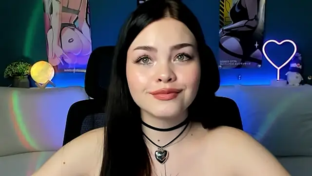 Snapshot of AkiraKatsu chatting on December 14, 5:03 pm AkiraKatsu online show from December 14, 5:03 pm