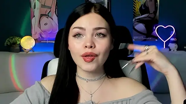 Snapshot of AkiraKatsu chatting on December 16, 6:38 pm AkiraKatsu online show from December 16, 6:38 pm