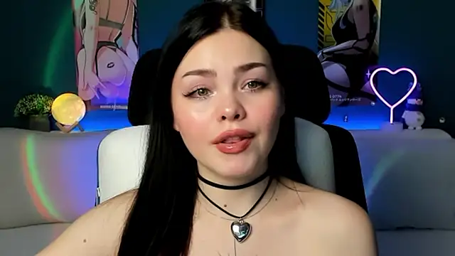 Snapshot of AkiraKatsu chatting on December 17, 10:22 pm AkiraKatsu online show from December 17, 10:22 pm