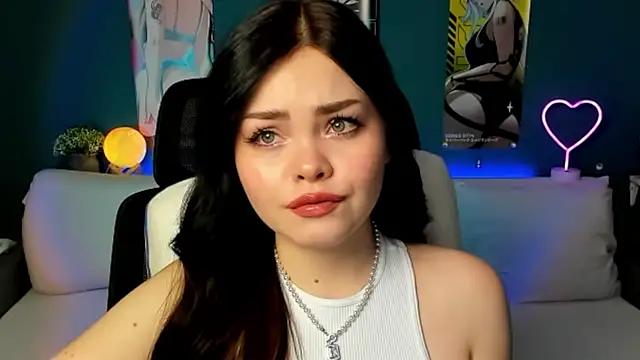 Snapshot of AkiraKatsu chatting on January 13, 5:02 pm AkiraKatsu online show from January 13, 5:02 pm