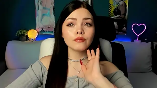 Snapshot of AkiraKatsu chatting on January 18, 5:04 pm AkiraKatsu online show from January 18, 5:04 pm