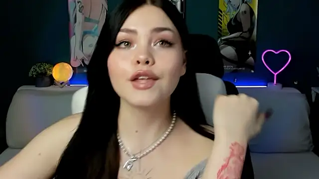 Snapshot of AkiraKatsu chatting on January 29, 8:14 pm AkiraKatsu online show from January 29, 8:14 pm