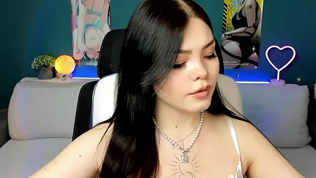 Snapshot of AkiraKatsu chatting on January 31, 8:33 pm AkiraKatsu online show from January 31, 8:33 pm