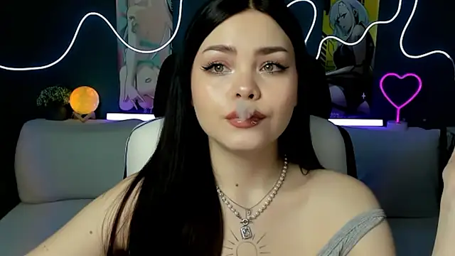 Snapshot of AkiraKatsu chatting on February 3, 4:52 pm AkiraKatsu online show from February 3, 4:52 pm