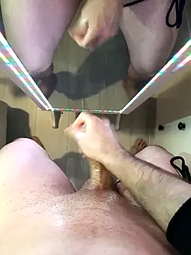 Snapshot of PerfectBisex chatting on October 6, 9:07 am PerfectBisex online show from October 6, 9:07 am