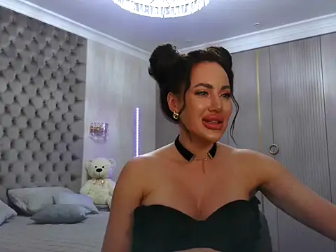 TianaPosh online show from February 6, 10:43 pm