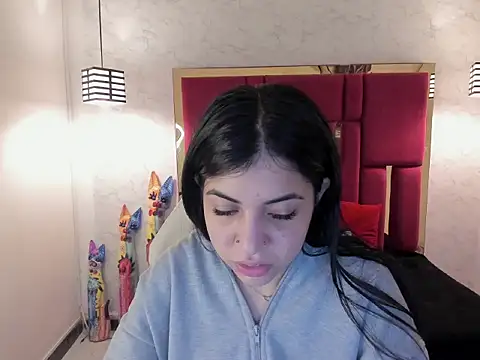 Snapshot of Violet_m chatting on September 14, 11:53 am Violet m online show from September 14, 11:53 am
