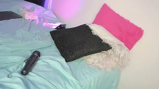 DesireSweet online show from March 6, 4:19 am