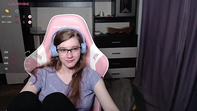 Snapshot of Tomato_Tease chatting on March 3, 3:30 am Tomato Tease online show from March 3, 3:30 am