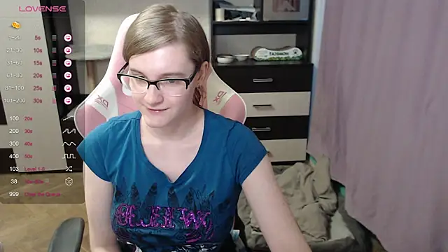 Snapshot of Tomato_Tease chatting on October 24, 1:40 pm Tomato Tease online show from October 24, 1:40 pm