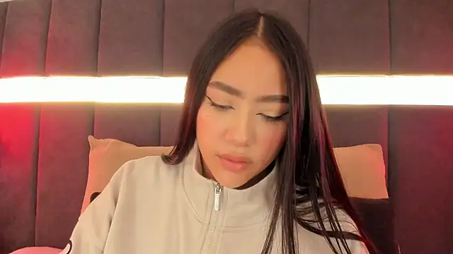 nicolle pierce online show from September 22, 12:29 pm