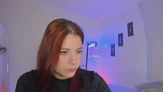 Snapshot of sara_sweet9 chatting on October 28, 9:28 pm sara sweet9 online show from October 28, 9:28 pm