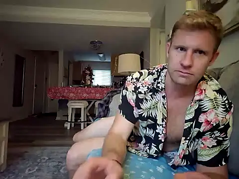 Snapshot of TeacherCreator chatting on January 1, 10:24 pm TeacherCreator online show from January 1, 10:24 pm