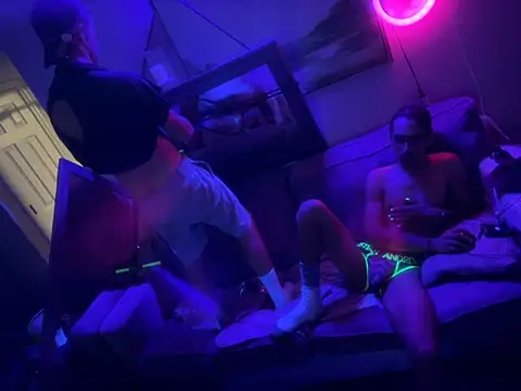 Snapshot of TeacherCreator chatting on November 21, 8:46 am TeacherCreator online show from November 21, 8:46 am