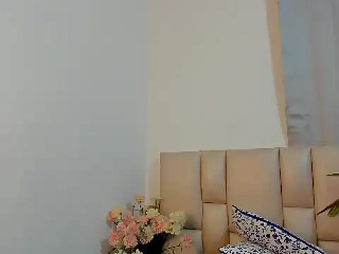 Soy Bella online show from December 22, 8:58 pm