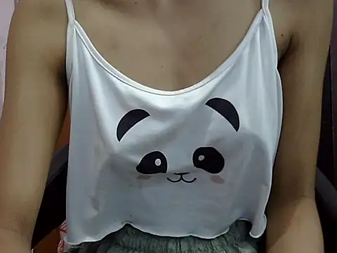Snapshot of Cute_Alaina chatting on September 24, 1:09 am Cute Alaina online show from September 24, 1:09 am