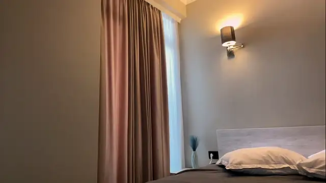 Lora Squirt online show from March 23, 6:47 am