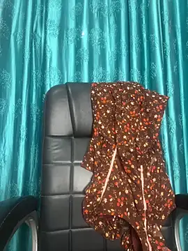 poision51 online show from February 2, 5:17 am