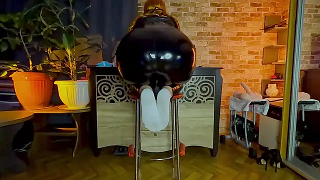 JosephinaBlack online show from March 10, 4:06 am