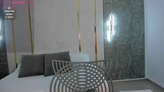 gipsela gomez online show from December 1, 7:19 pm