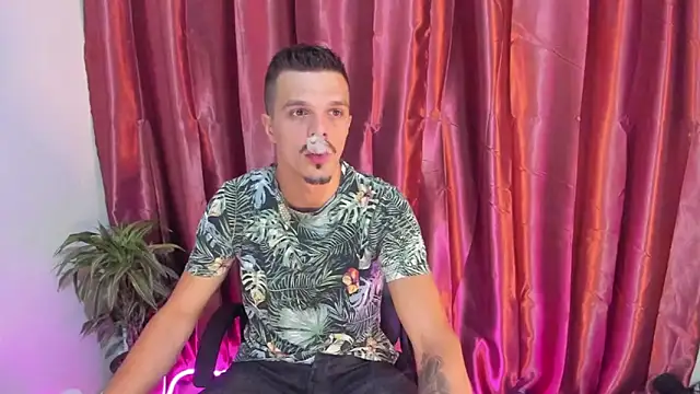 DonyBrown online show from October 2, 3:57 am