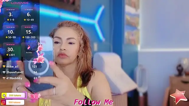 QueenYsuRey online show from February 17, 2:48 pm