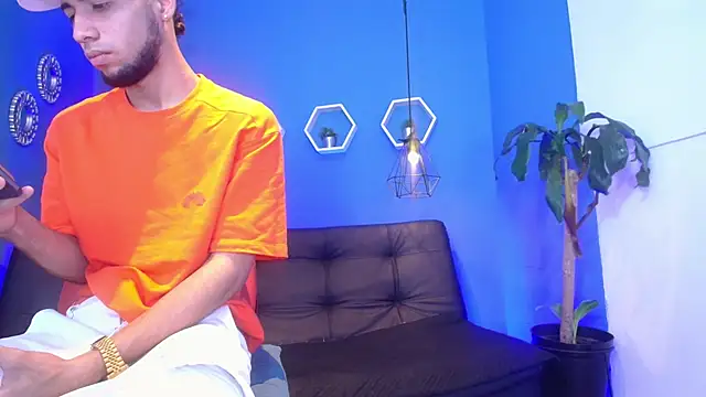 Snapshot of jhon_ath chatting on November 28, 4:26 am jhon ath online show from November 28, 4:26 am