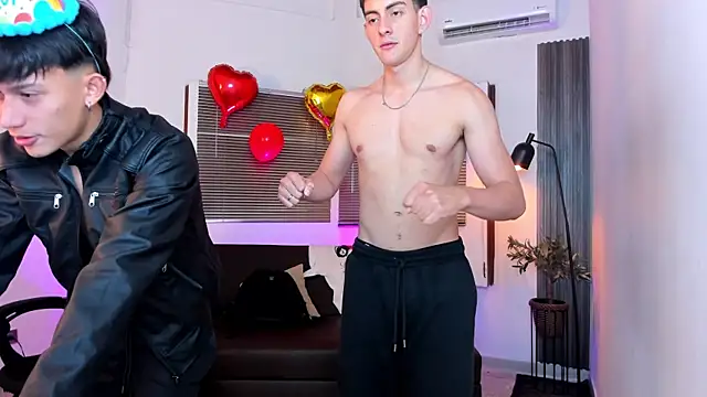 Sexy BoysW online show from June 23, 2:09 am